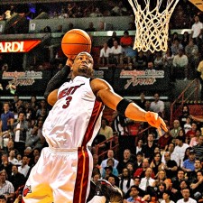 爱游戏直播-伯德再战神州，篮球传奇风采尽展(神州传奇连播在线收听)